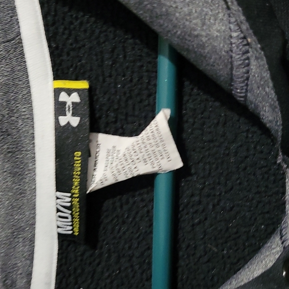 Under Armor - Picture 3 of 3